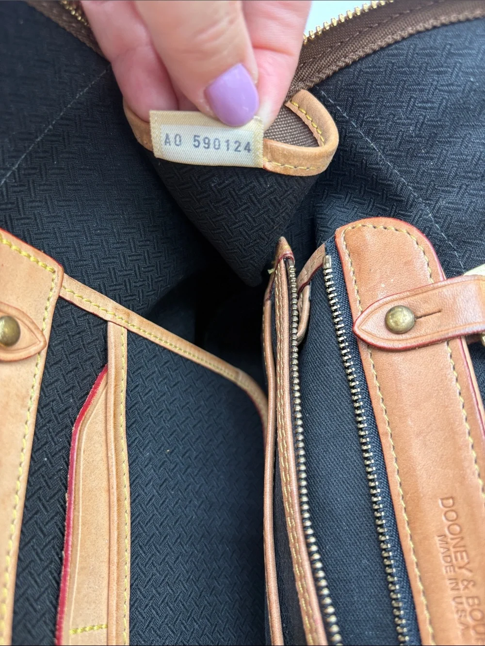 VTG Dooney & Bourke Cabriolet Tan Leather Canvas Dome Handbag Purse USA BLEMISH